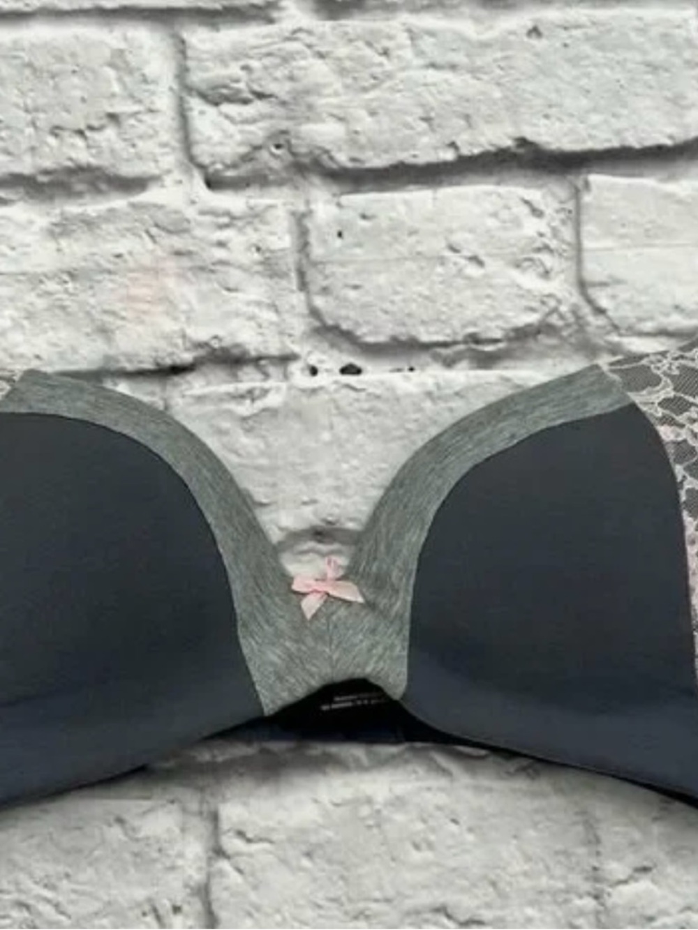 Victoria's Secret Grey & Lace No Wire Adjustable Strap with Pink Bow